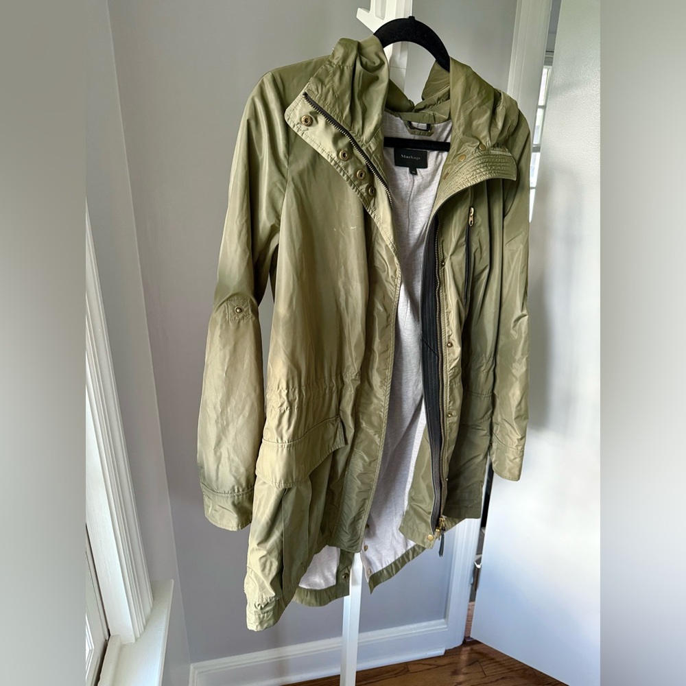 mackage olive green raincoat windbreaker - size M great condition